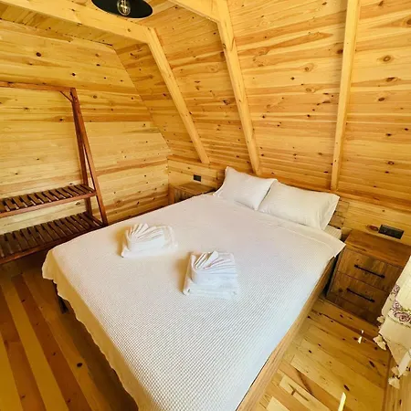 Kalkan'da Dogal Ahsap Ev, 2 Yatak Odasi, 1 Banyo, Wi-fi Kas