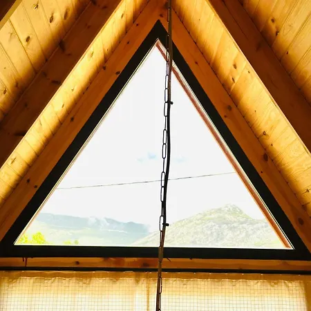 Kalkan'da Dogal Ahsap Ev, 2 Yatak Odasi, 1 Banyo, Wi-fi